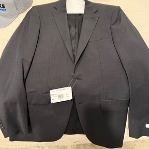 Calvin Klein Men's Charcoal Gray Two-Button Suit Jacket/ SportsCoat